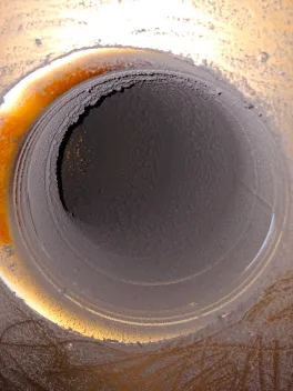 Ennen puhdistusta: rasvainen kanava